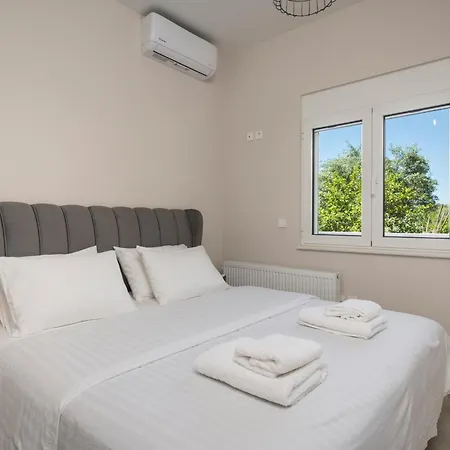 Ardian's Apartamento La Canea