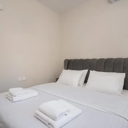 Ardian's Apartament *